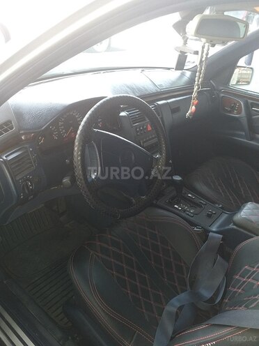 Mercedes E 320 1996, 302,317 km - 3.2 l - Bakı