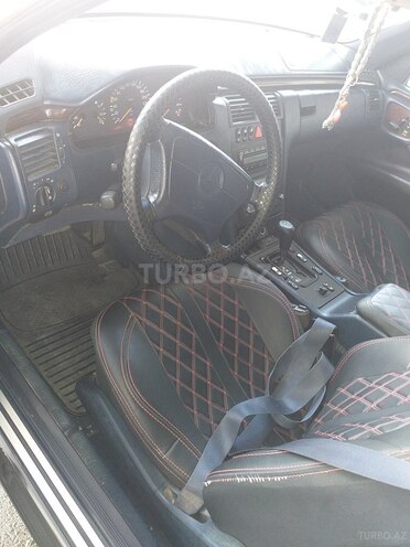 Mercedes E 320 1996, 302,317 km - 3.2 l - Bakı