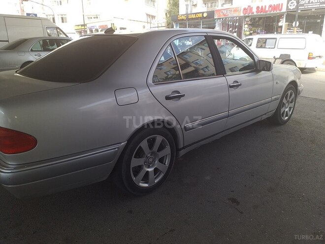 Mercedes E 320 1996, 302,317 km - 3.2 l - Bakı