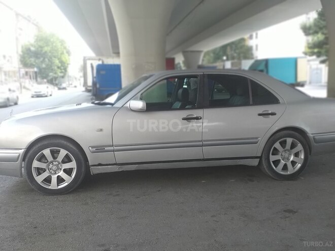 Mercedes E 320 1996, 302,317 km - 3.2 l - Bakı
