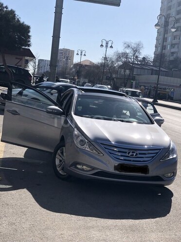 Hyundai Sonata 2010, 220,000 km - 2.4 l - Bakı