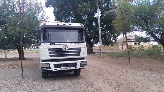 Shacman F3000 2012, 215,000 km - 12.0 l - Naftalan