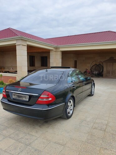 Mercedes E 240 2003, 260,000 km - 2.6 л - Bakı