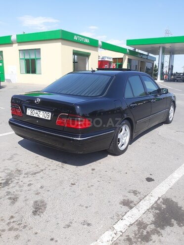 Mercedes E 270 2000, 380,000 km - 2.7 l - Bakı