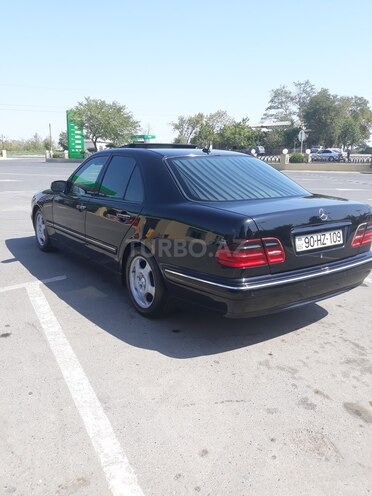 Mercedes E 270 2000, 380,000 km - 2.7 l - Bakı