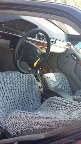 Mercedes E 300 1992, 165,540 km - 3.0 l - Bakı
