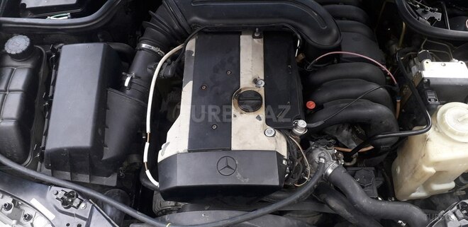 Mercedes E 320 1996, 298,000 km - 3.2 l - Bakı