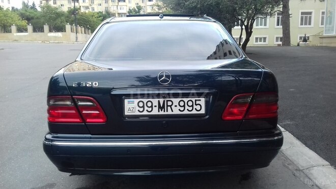 Mercedes E 320 2000, 295,000 km - 3.2 l - Bakı
