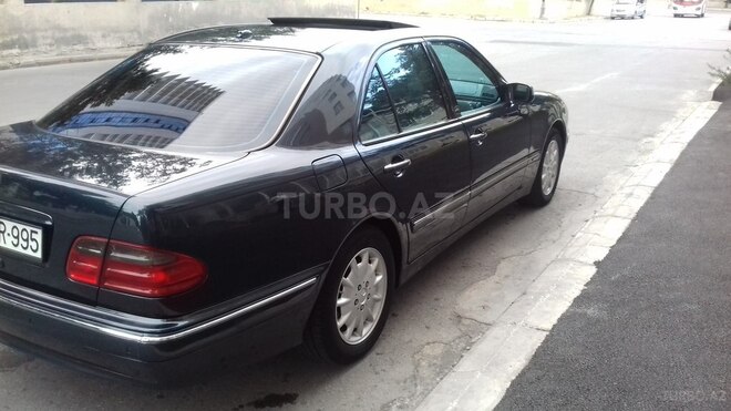Mercedes E 320 2000, 295,000 km - 3.2 l - Bakı
