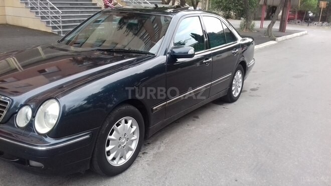 Mercedes E 320 2000, 295,000 km - 3.2 l - Bakı