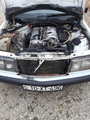 Mercedes 190 1988, 9,876,520 km - 2.5 l - Şamaxı
