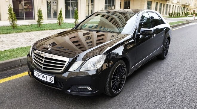 Mercedes E 220 2009, 174,000 km - 2.2 l - Bakı
