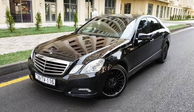 Mercedes E 220 2009, 174,000 km - 2.2 l - Bakı