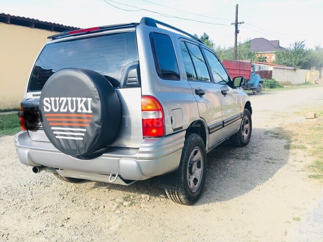 Suzuki Grand Vitara 2002, 264,177 km - 2.0 л - Quba