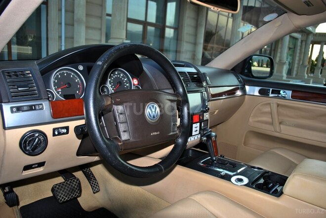 Volkswagen Touareg 2004, 274,000 km - 3.2 l - Bakı