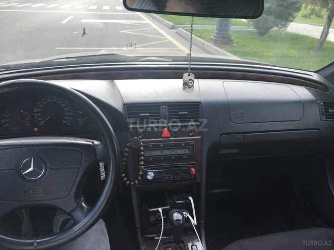 Mercedes C 240 1999, 289,604 km - 2.4 l - Bakı