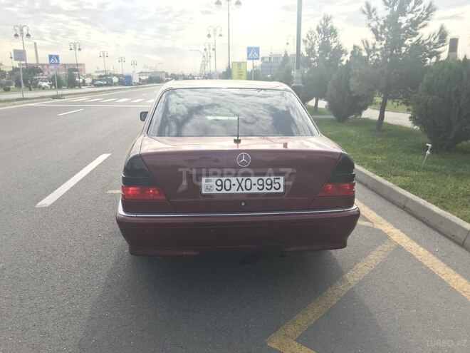 Mercedes C 240 1999, 289,604 km - 2.4 l - Bakı