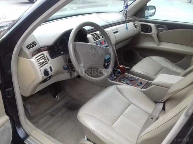 Mercedes E 320 1998, 390,000 km - 3.2 l - Bakı