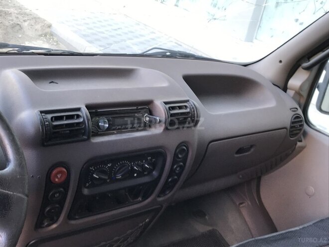Renault  2001, 650,000 km - 2.8 l - Bakı