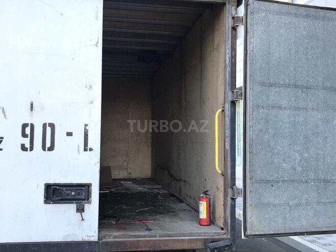 Renault  2001, 650,000 km - 2.8 l - Bakı