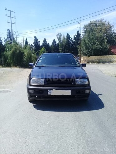 Volkswagen Vento 1994, 211,345 km - 2.0 l - Bakı