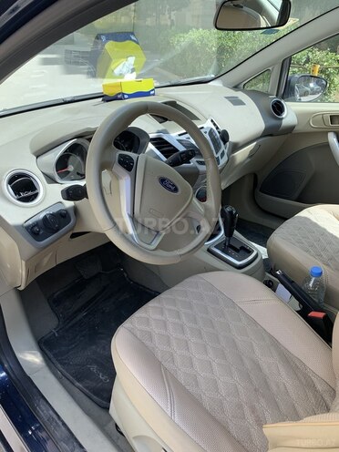 Ford Fiesta 2010, 76,500 km - 1.4 л - Bakı