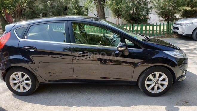 Ford Fiesta 2010, 58,000 km - 1.4 l - Bakı