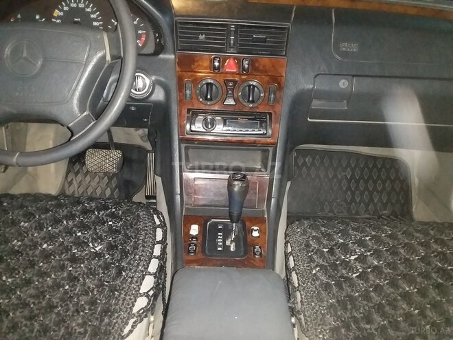 Mercedes C 220 1995, 648,179 km - 2.0 l - Ağdaş