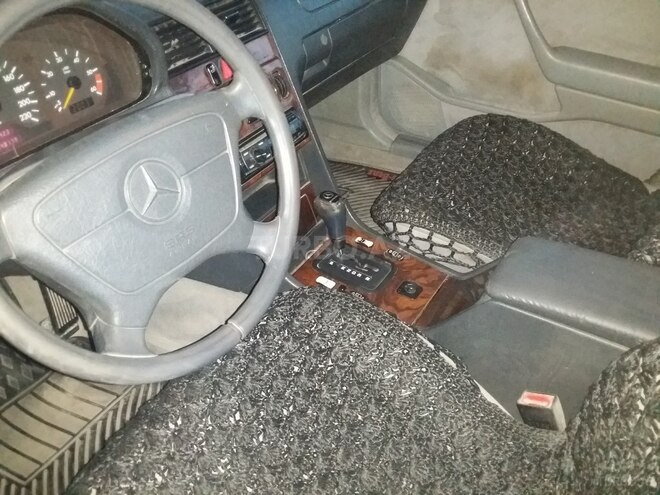 Mercedes C 220 1995, 648,179 km - 2.0 l - Ağdaş