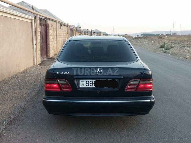 Mercedes E 220 2001, 343,000 km - 2.2 l - Bakı