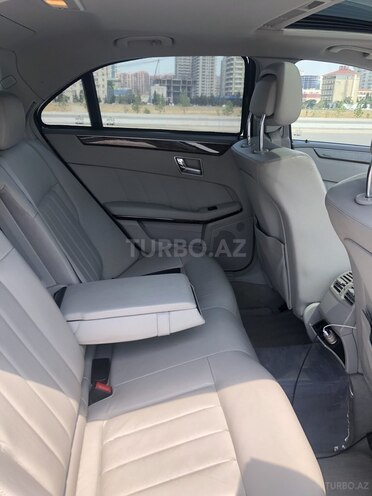 Mercedes E 250 2009, 130,000 km - 2.0 л - Bakı
