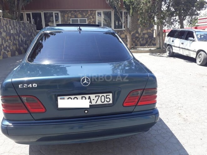 Mercedes E 240 1999, 260,000 km - 2.4 l - Sumqayıt