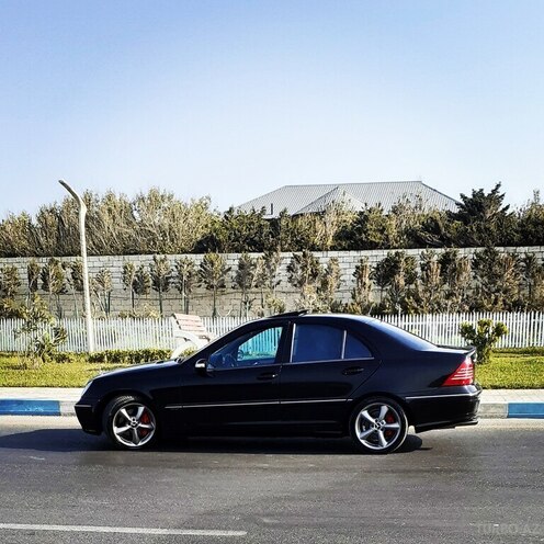 Mercedes C 320 2002, 3,100,002 km - 0.3 l - Sumqayıt