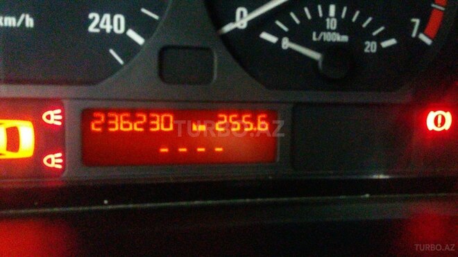 BMW 318 1999, 236,230 km - 1.9 л - Xaçmaz