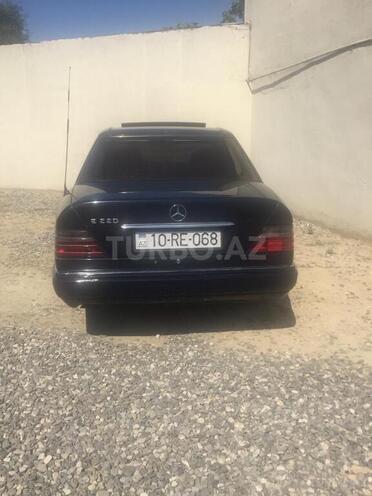 Mercedes E 220 1994, 750,000 km - 2.2 l - Bakı