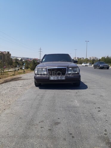Mercedes E 250 1995, 222,222 km - 2.5 l - Bakı