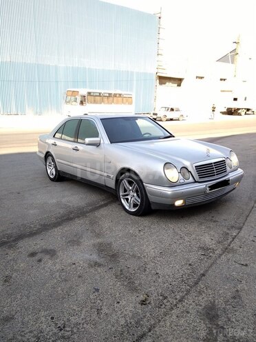 Mercedes E 300 1998, 357,643 km - 3.0 l - Bakı