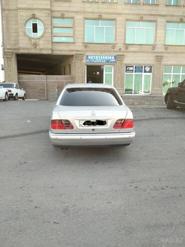 Mercedes E 300 1998, 357,643 km - 3.0 l - Bakı