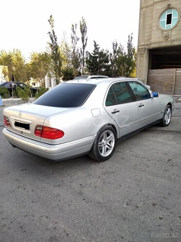 Mercedes E 300 1998, 357,643 km - 3.0 l - Bakı