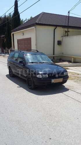 Opel Astra 1992, 181,900 km - 2.0 л - Bakı