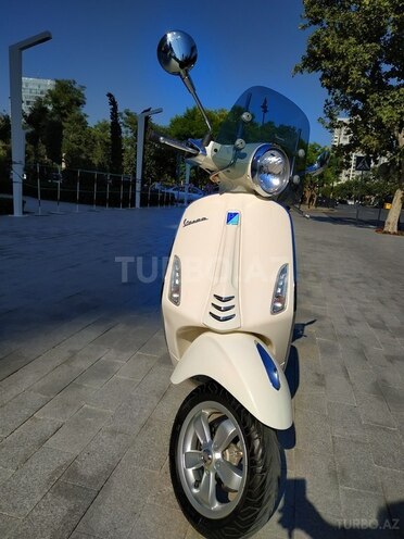 Vespa  2015, 19,000 km - 0.2 l - Bakı