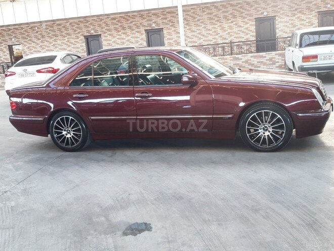 Mercedes E 260 2000, 11,507 km - 2.6 l - Gəncə