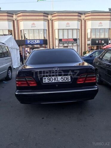 Mercedes E 280 2000, 241,444 km - 2.8 л - Bakı