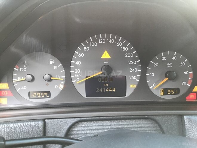 Mercedes E 280 2000, 241,444 km - 2.8 л - Bakı