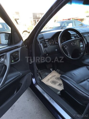Mercedes E 280 2000, 241,444 km - 2.8 л - Bakı