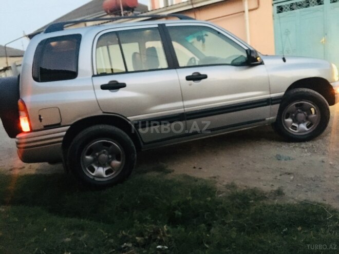 Suzuki Grand Vitara 2002, 264,177 km - 2.0 л - Quba