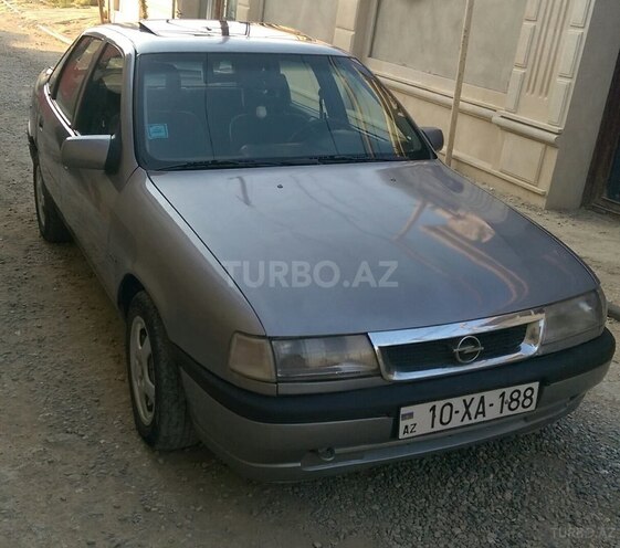 Opel Vectra 1995, 286,000 km - 2.0 l - Bakı