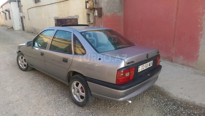 Opel Vectra 1995, 286,000 km - 2.0 l - Bakı