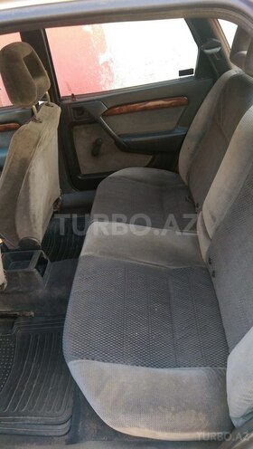 Opel Vectra 1995, 286,000 km - 2.0 l - Bakı