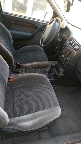 Opel Vectra 1995, 286,000 km - 2.0 l - Bakı